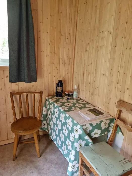 Torfoss Gard, Hytte Utleie, Campingvogn Og Bobil Plasser Potka المظهر الخارجي الصورة